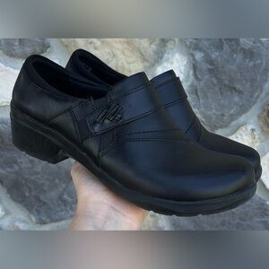 Clarks Angie Pearl Slip On Loafers Size 10 WIDE Black Leather Comfort Clogs
